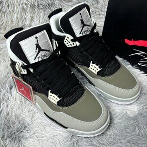 Jordan 4 “Fear” – Clean Pair, Neutral Street Classic